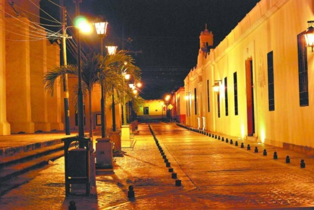 Апартаменты Casco Historico Demeter Комаягуа Экстерьер фото
